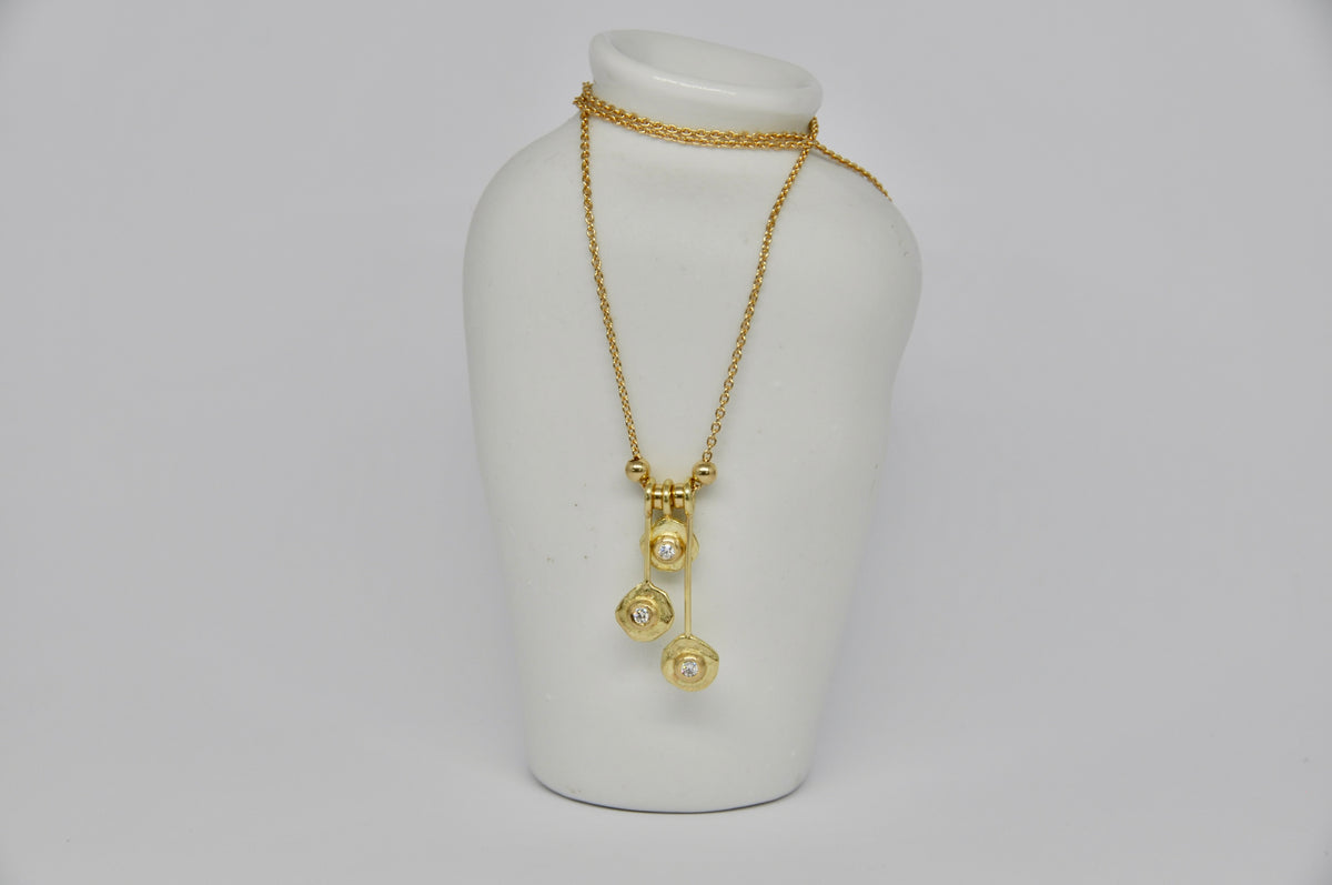 18k Yellow Gold & Diamond Pendant Necklace