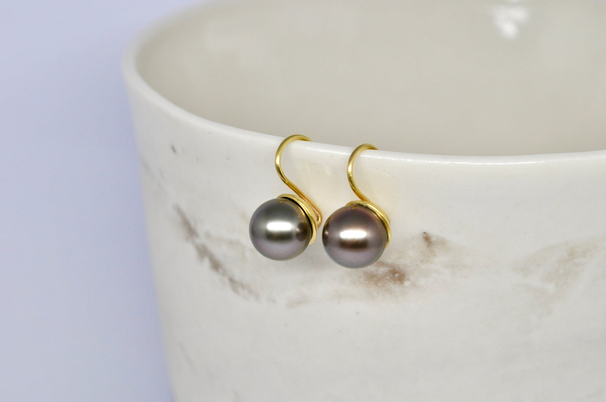 Tahitian Pearl Drop Earrings in 18K Gold