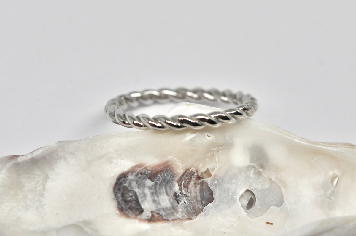 Twisted Rope Ring in 18k Gold