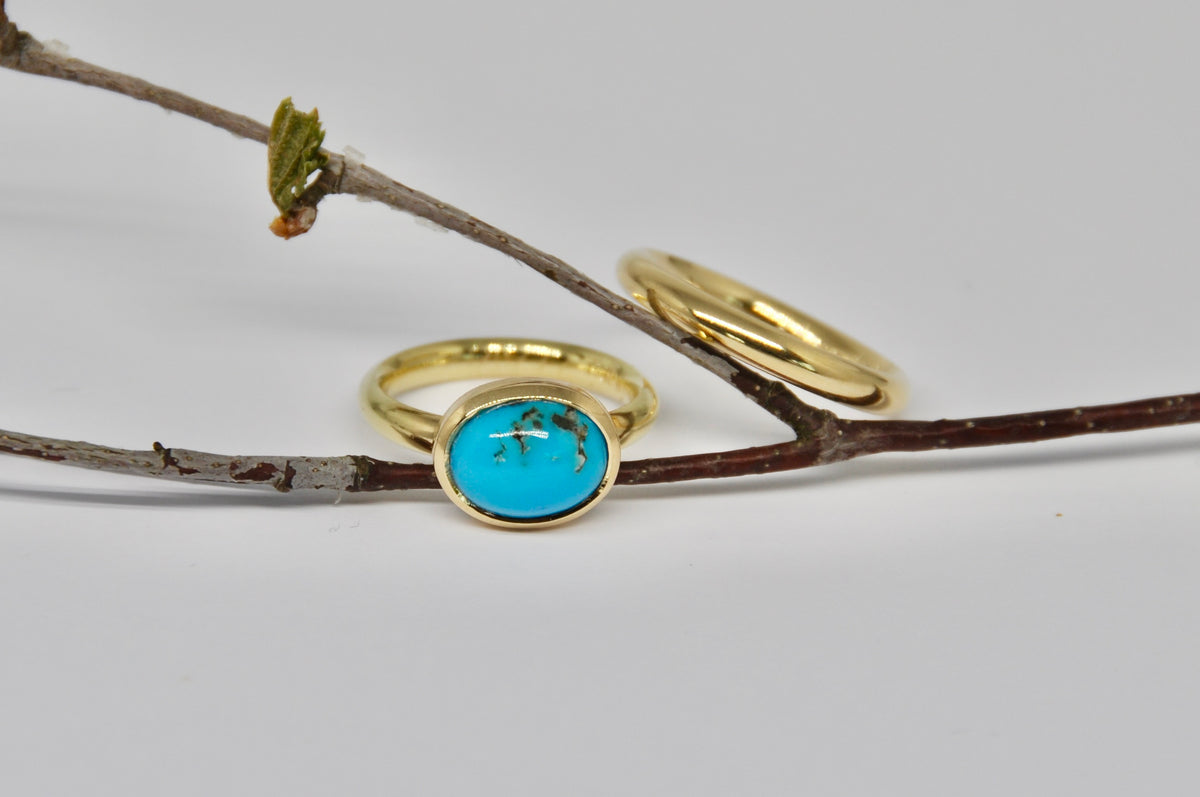 Turquoise & 18K Yellow Gold Wedding Band Set