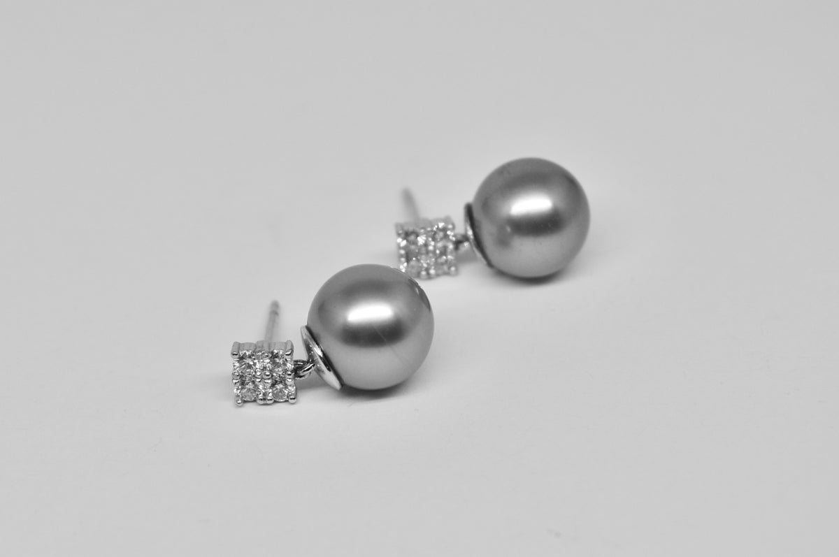Tahitian Pearl Studs, Diamonds, 18k White Gold