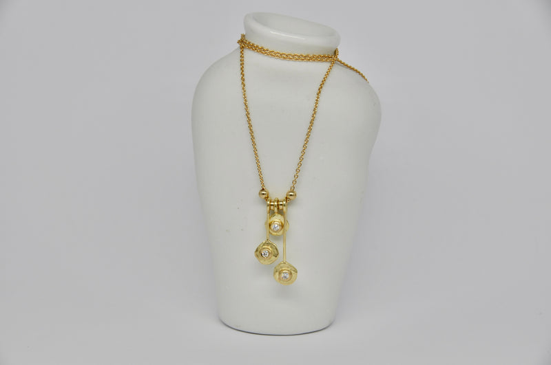 18k Yellow Gold & Diamond Pendant Necklace