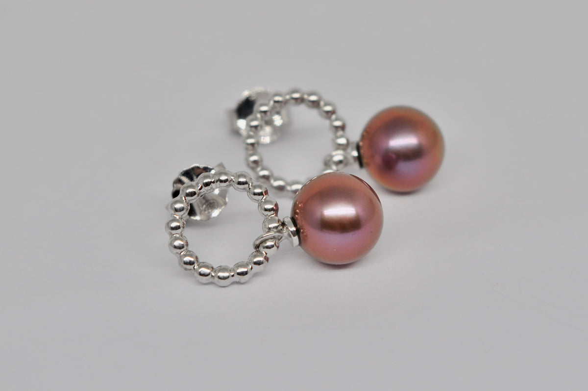 White Gold Beaded Circle Stud Earrings with Edison Freshwater Pearls