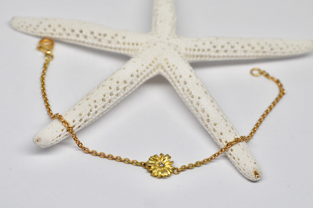 Diamond Daisy Bracelet in 18K Yellow Gold
