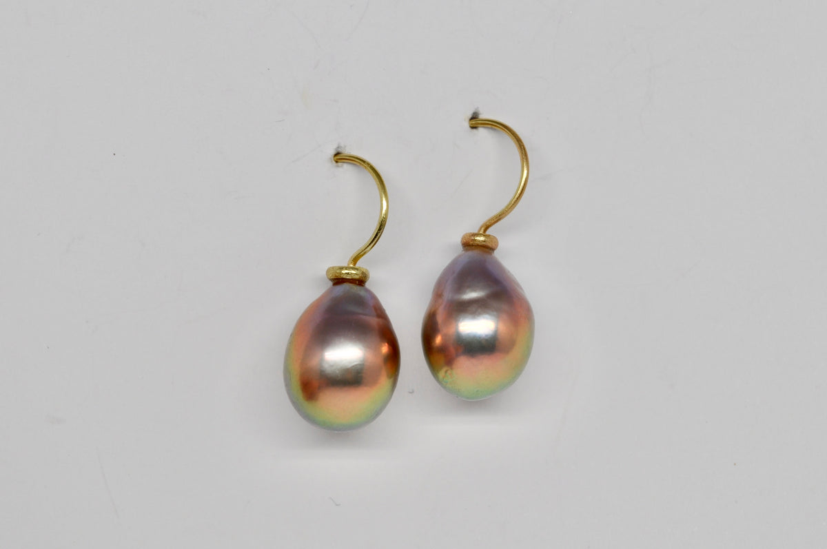 Iridescent Edison Pearl Earrings