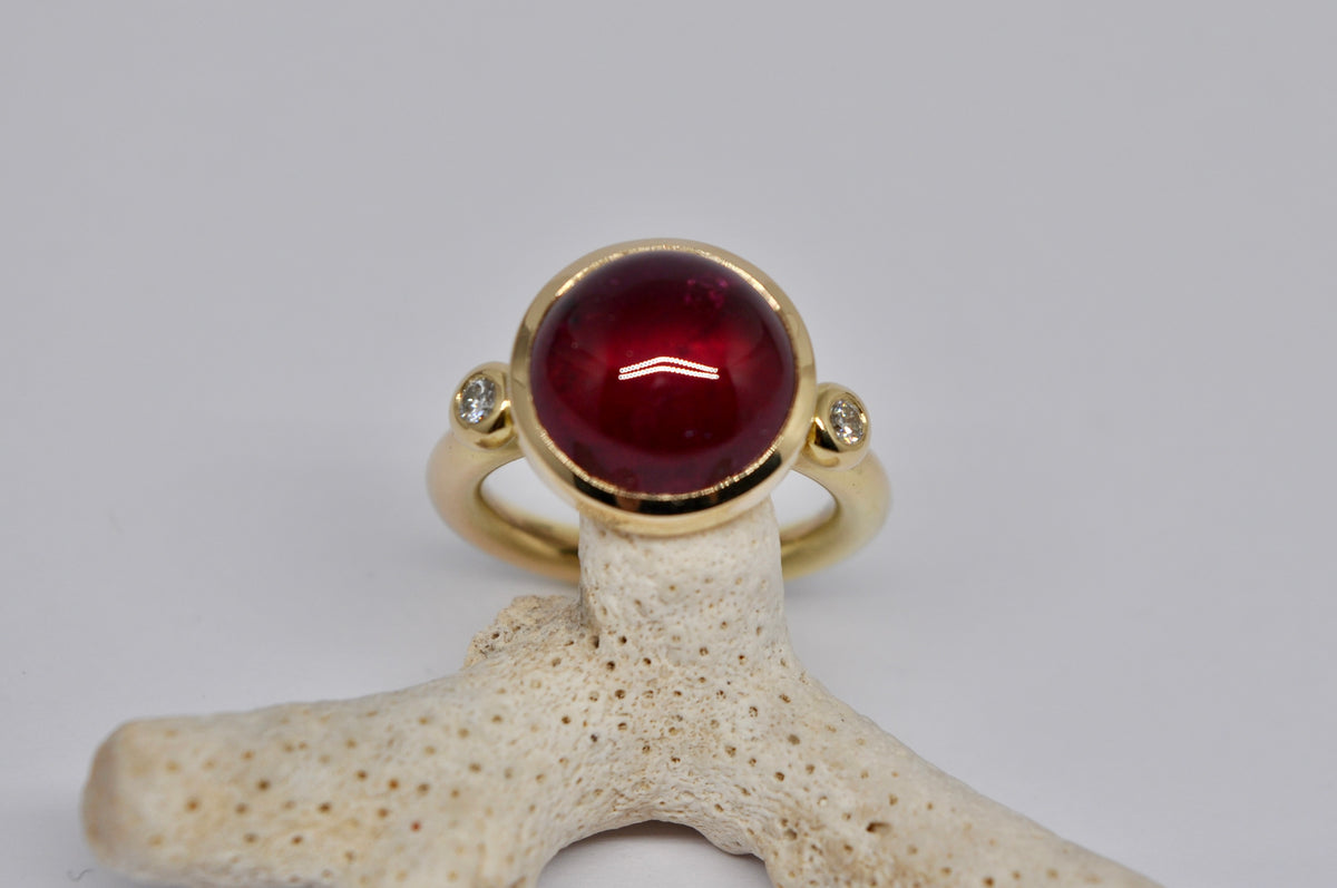 18K Gold Red Tourmaline Cabochon Ring with Diamond Accents