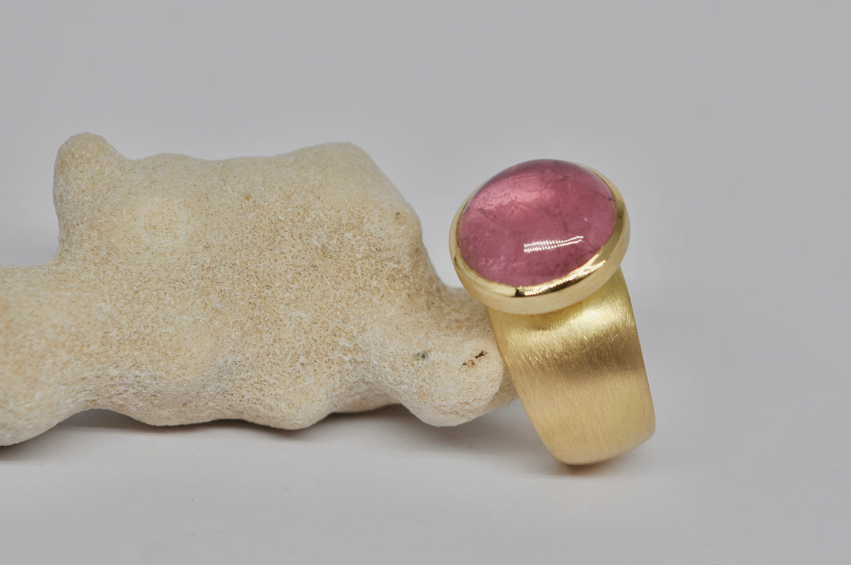 Handcrafted Gold Ring with Pink Tourmaline Cabochon