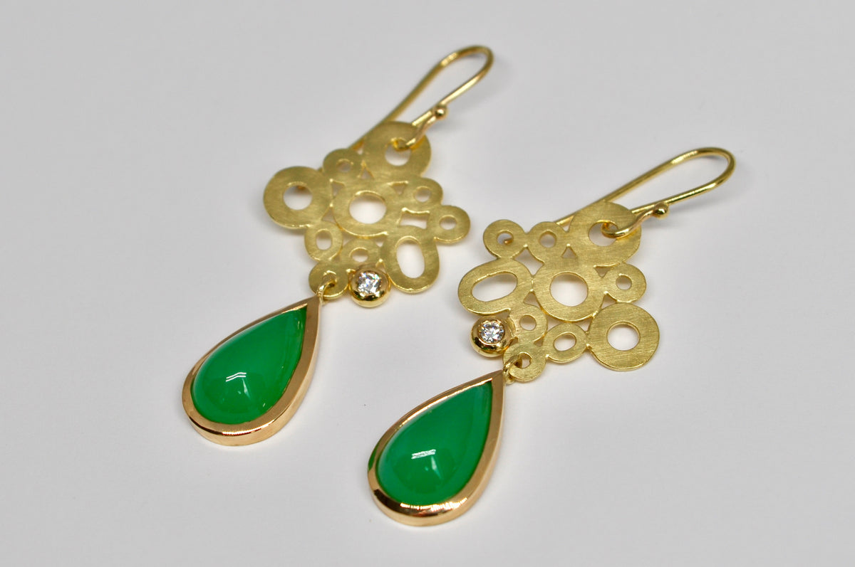 Chrysoprase & Diamond Drop Earrings – 18k Yellow Gold