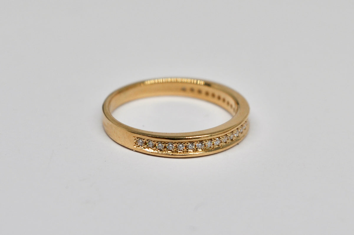 18K Yellow Gold Wedding Band Set - Classic & Diamond Pavé