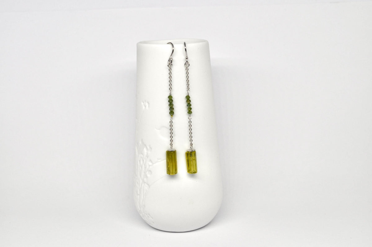 Dangle 18k White Gold Chain Earrings, Yellow Tourmaline Crystals, Green Diamond Beads : Handmade Jewelry